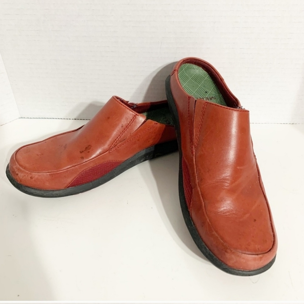 MERRELL Quest Leather Slide Mule